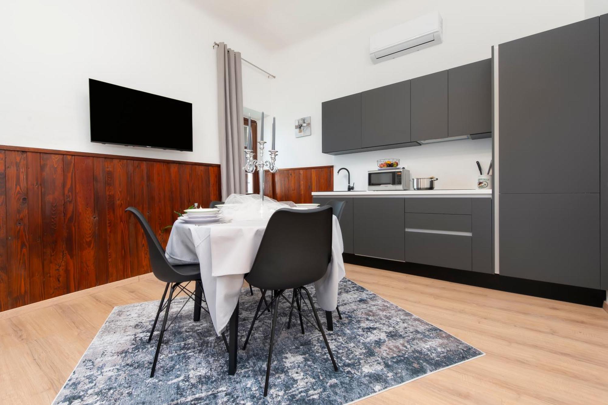 Apartment Rubi Ровінь Екстер'єр фото