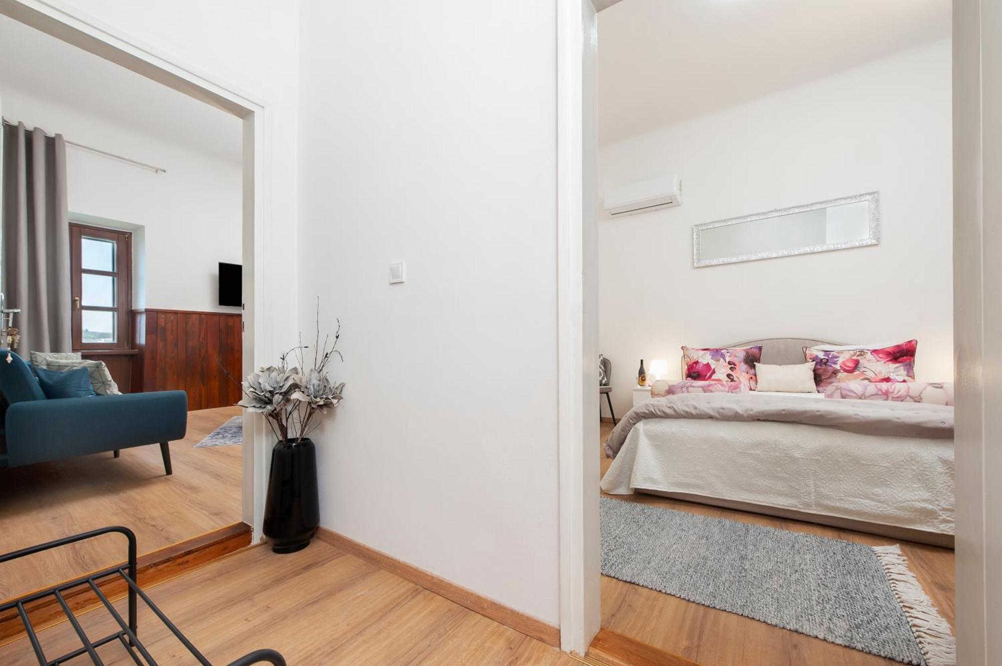 Apartment Rubi Ровінь Екстер'єр фото